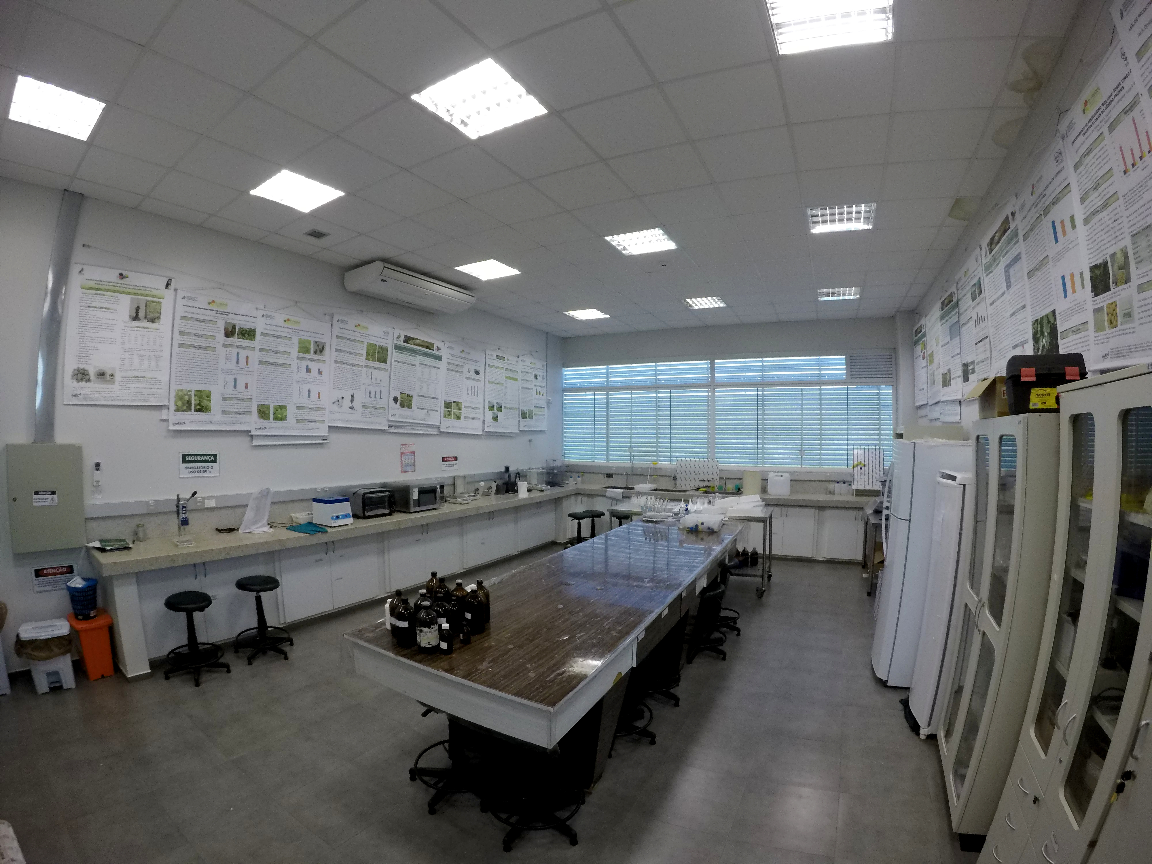 Lab. 105 - Bloco 04