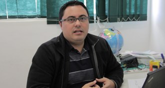 Foto boneco do professor Willian Simões