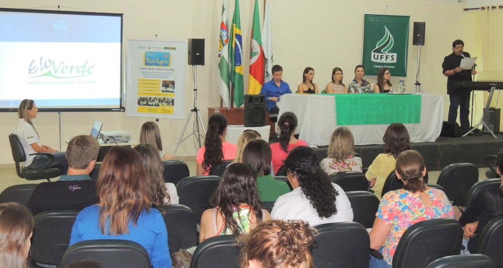 05-12-2014 - Projeto de extensão.jpg