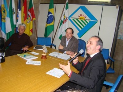08-06-2012 - Logística de transporte.jpg