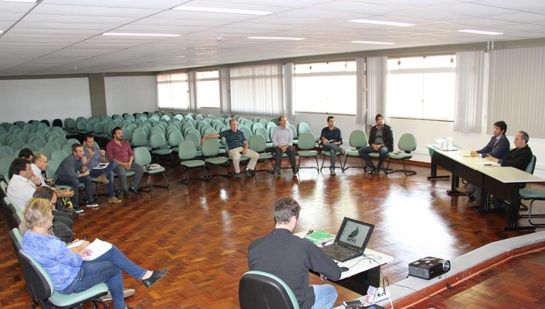 10-04-2015 - Reunião.jpg