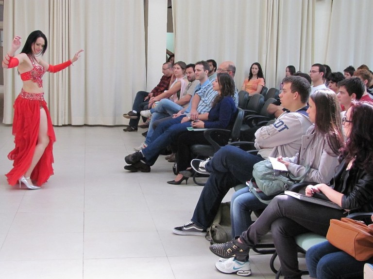 23-04-2013 - Novos estudantes2.jpg