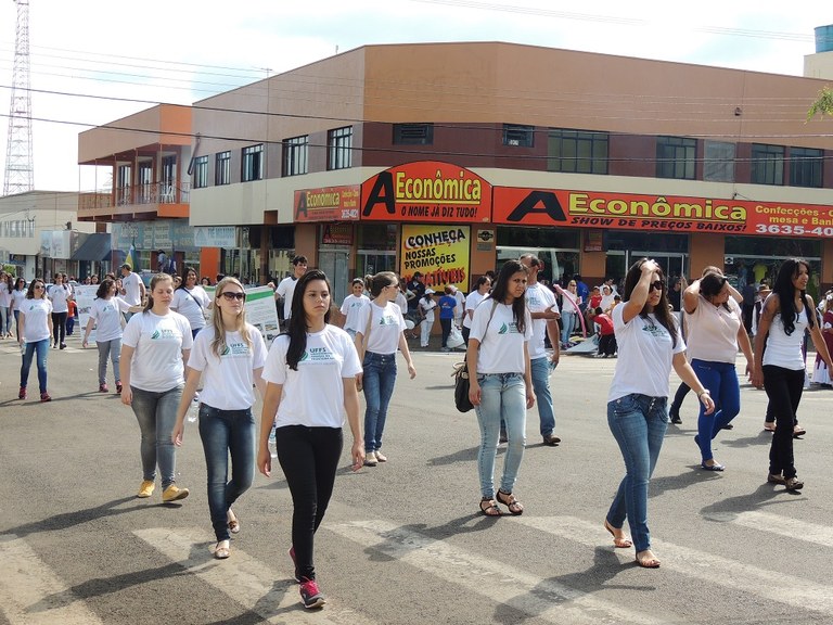 01-12-2014 - Desfile.jpg