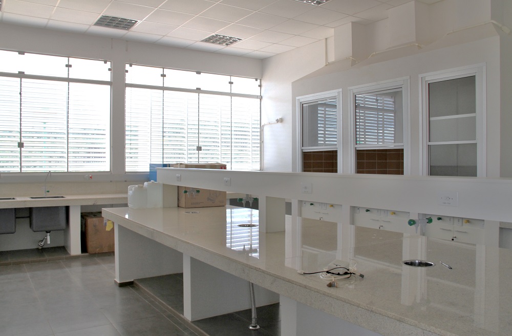 02-02-2015 - Laboratórios2.jpg