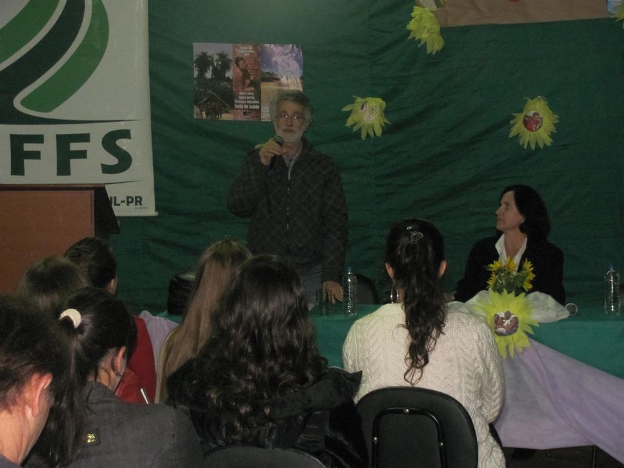 02-05-2012 - Conferência Educação.jpg