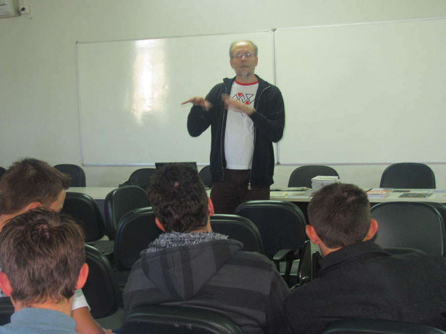 07-05-2012 - Professor belga.jpg