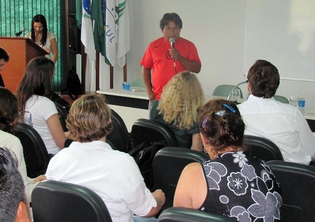 12-12-2012 - Política indígena.jpg
