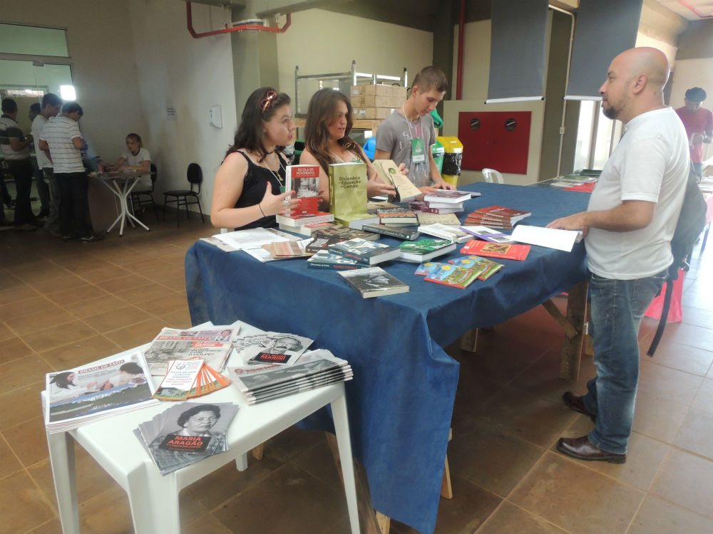 14-04-2014 - Ditadura2.jpg
