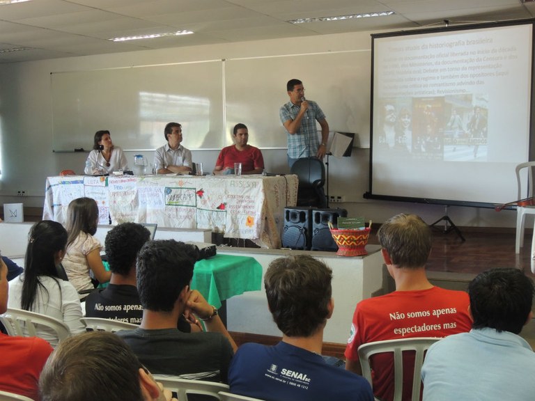 14-04-2014 - Ditadura3.jpg