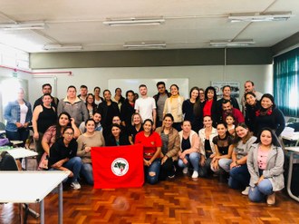 Imagem da turma de Especialização em Fundamentos e Práticas em Educação do Campo.