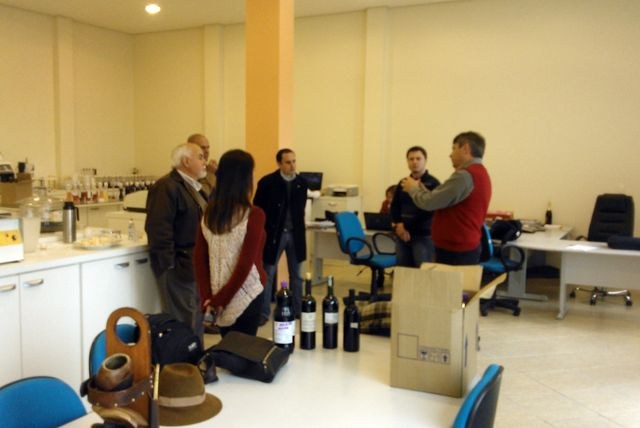 26-04-2013 - Experimentos em vinhedos2.jpg