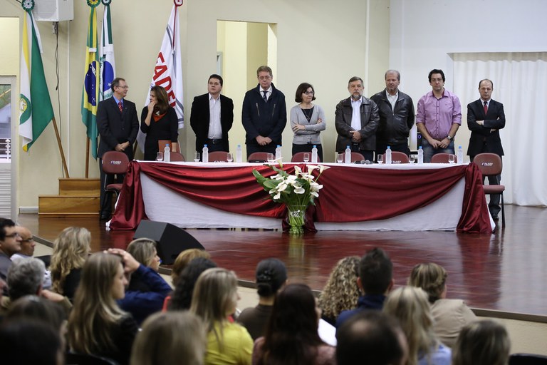 27-05-2014 - Especialização.jpg