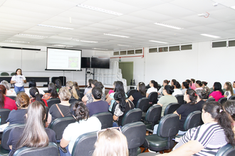 Projeto de extensão do Curso de Engenharia de Alimentos promove capacitação para profissionais do Núcleo Regional de Educação de Laranjeiras do Sul.