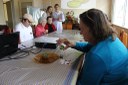 04.10.2012_Nutrisan_trabalha_bingo_de_frutas_-_Ariel_Tavares_42.jpg