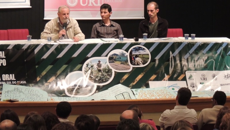 03-10-2013 - Stédile.jpg