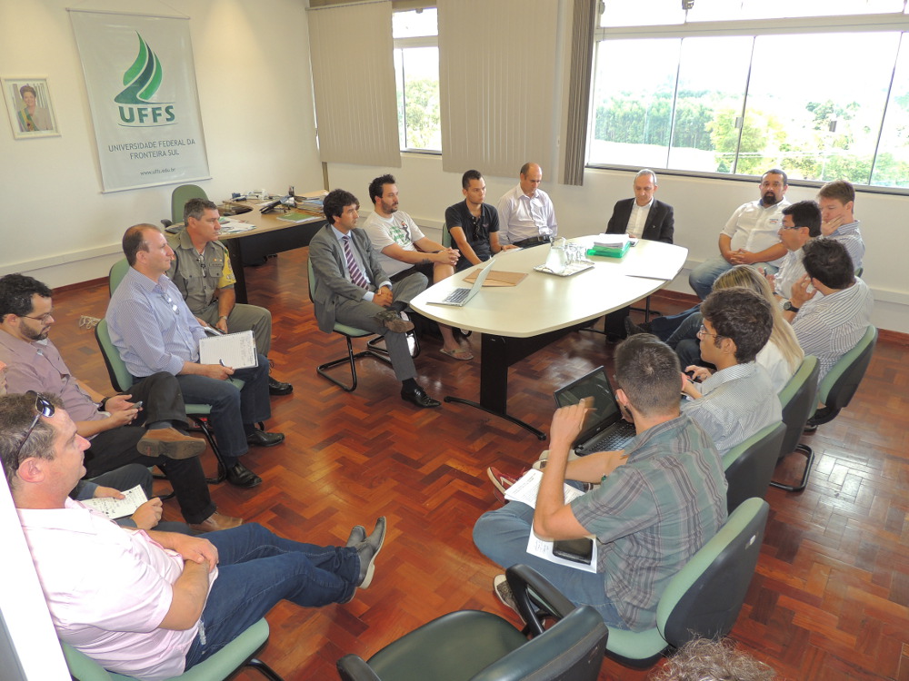 04-03-2015 - Comitê.jpg