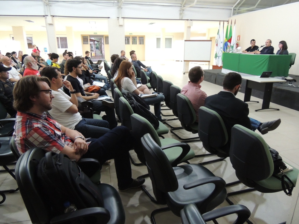 05-11-2013 - Semana acadêmica.jpg
