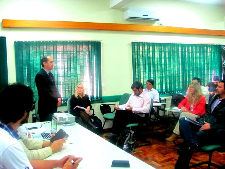 07-05-2014 - Discussão.jpg