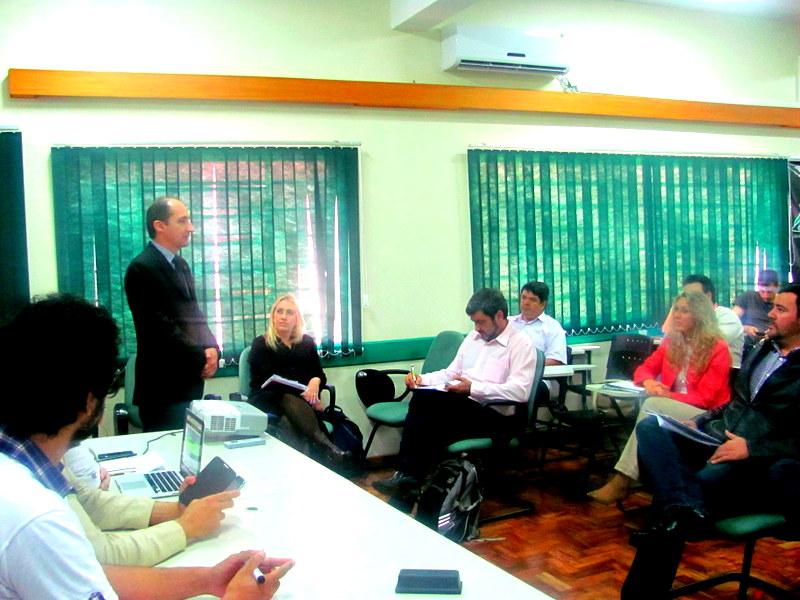 07-05-2014 - Discussão.jpg