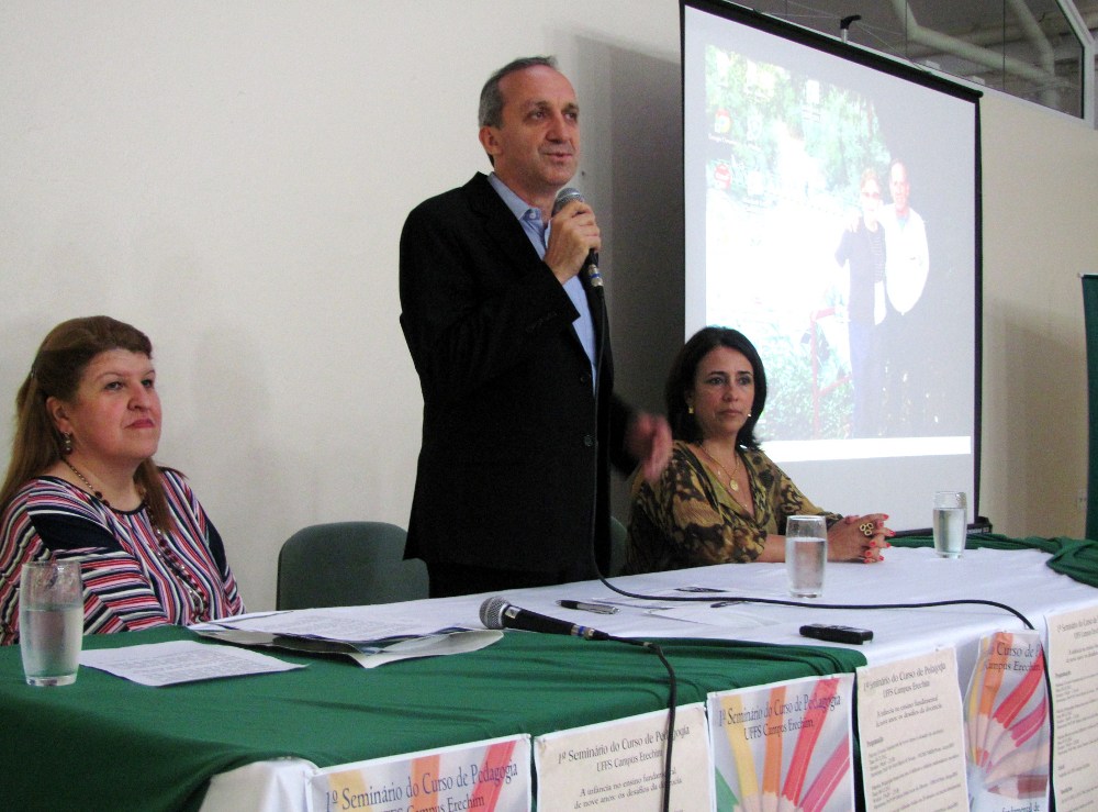 07-12-2012 - Debate.jpg