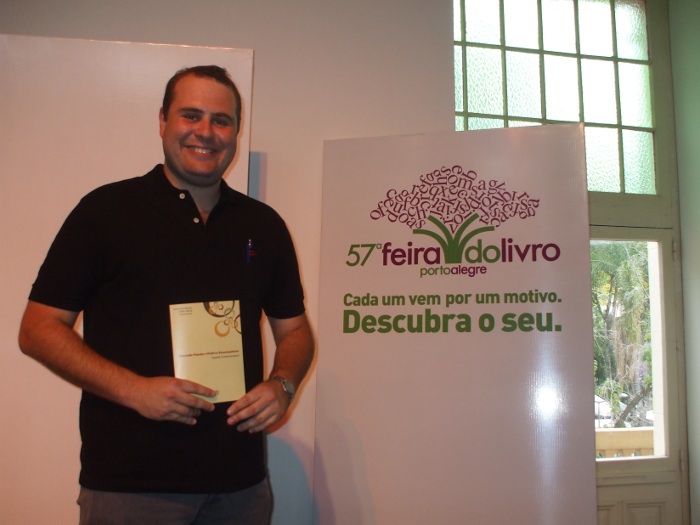 09-11-2011 - Livro.jpg