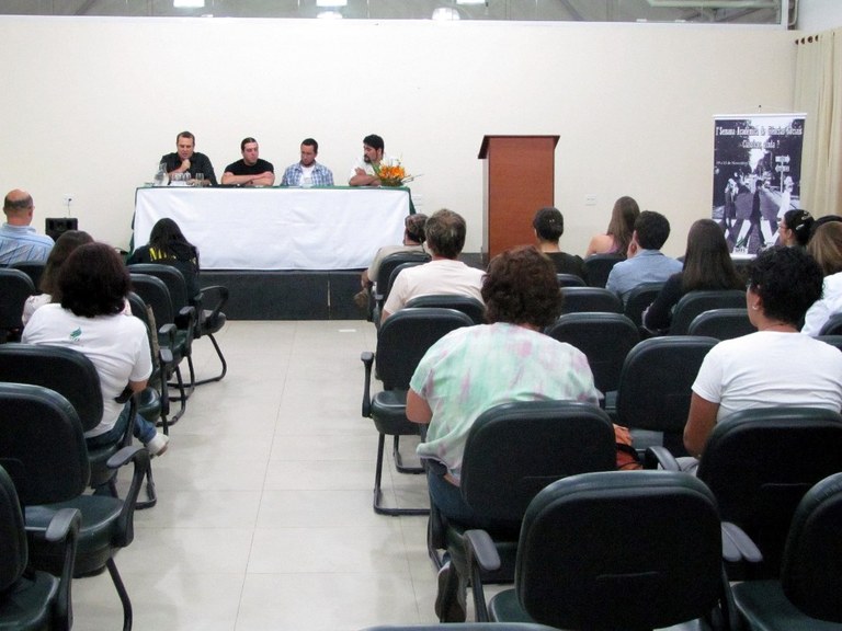 20-11-2012 - Debate.jpg