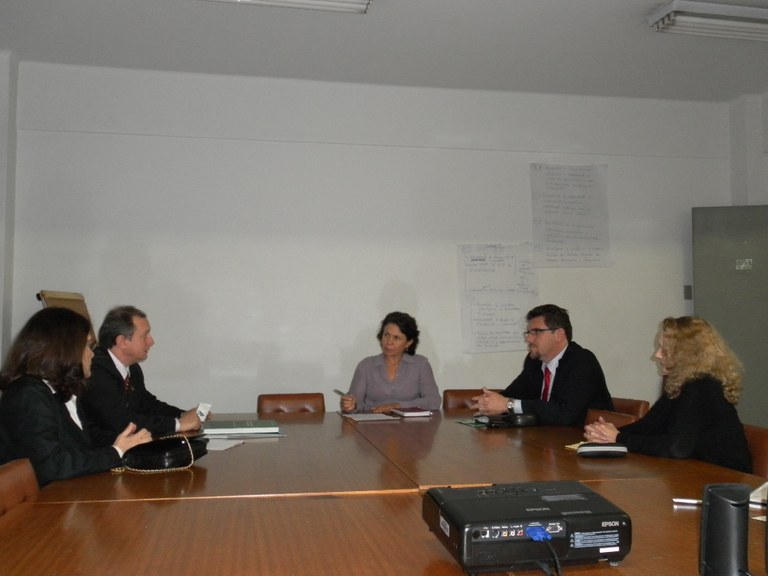 25-11-2011 - Livro Coepe.jpg